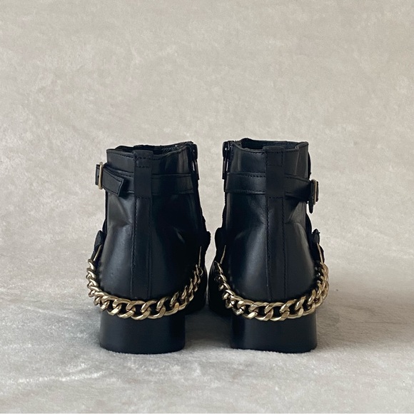 Steve Madden Ringo Ankle Booties Black with Gold Chain Detail Size 8.5M - Picture 6 of 16